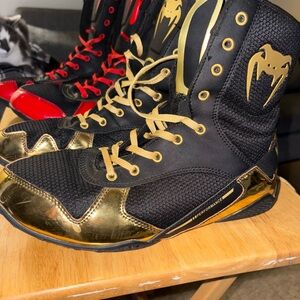 Venum Boxing-Style Athletic Shoes - Black & Gold Performance Trainers